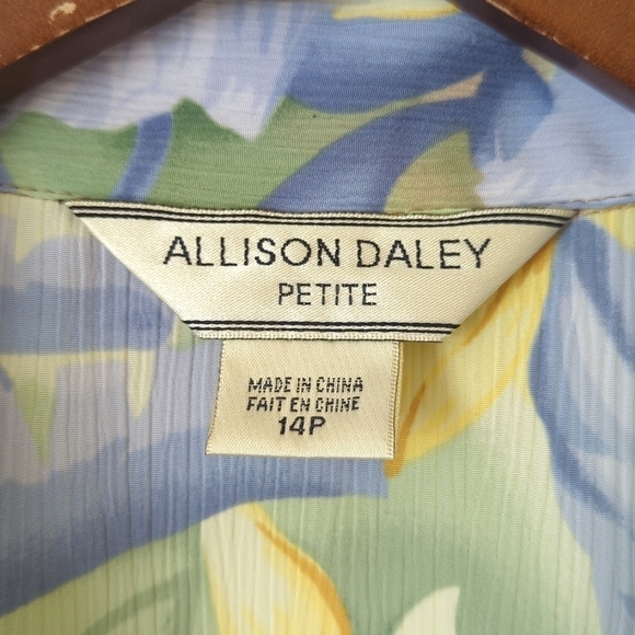 Allison Daley 90's Vintage Floral Lightweight Short Sleeve Button Down Top 14P - Picture 4 of 12